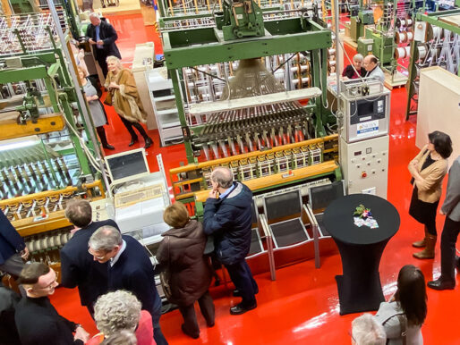 Etikettenweberei in Dortmund öffnet ihre Produktion
